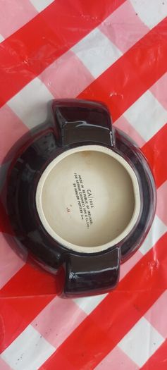 Vintage Guinness arklow ashtray ,collectors item,,hard to come by ,with smoking bans and arklow  gone out of business,,sold as seen ,see pictures for condition,