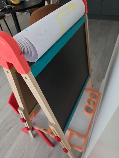 Double sided wooden Easel board