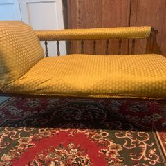 chaise lounge