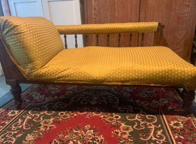 chaise lounge
