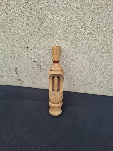 Old vintage tool for cork fitting