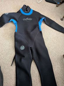 wetsuit