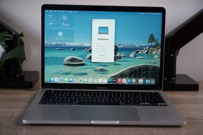 MacbBook Pro 13" 2020 | 10th Gen i5 2.0GHz | 16GB | 512GB