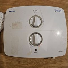 Electric shower Triton