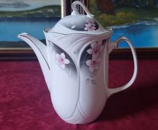 Vintage Royal Albert Horizons Star Flower Bone China Gold Gilt Coffee Pot / Water Pitcher Made In England