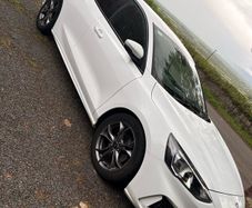 White 191 Ford Focus ST Line
