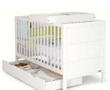 Mamas & Papas Yale Cot / Cot-bed (and extras)