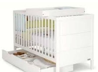 Mamas & Papas Yale Cot / Cot-bed (and extras)