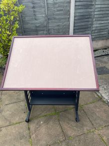 Crafting or jigsaw table
