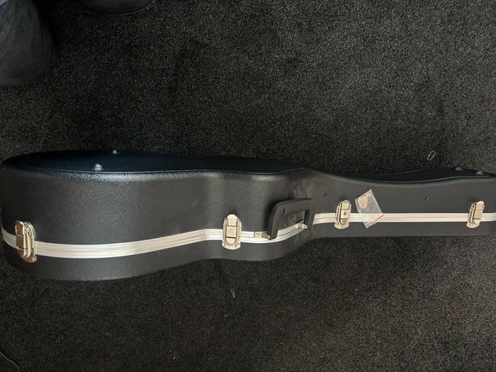 Gear4Music Hard Case and Rockstar Jnr. Classical Guitar