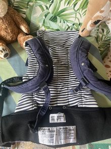Mountainbuggy baby carrier by Juno