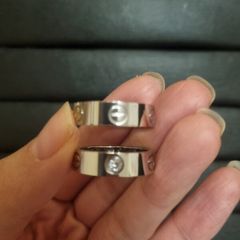 Women's and men's rings