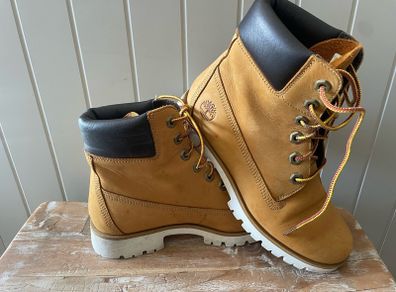 Timberland boots women's tan colour size 3