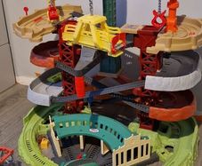 Thomas the tank  and friends And 5 trains