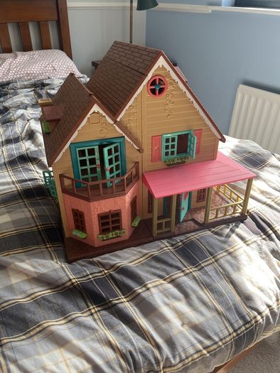 dolls house