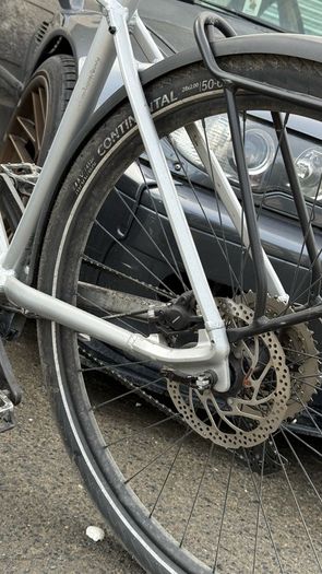 BMW Urban Bike 29 Disc Brakes Shimano Deore