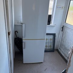 hoover fridge freezer