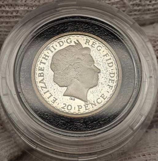 Royal Mint 2010 Silver Proof 1/10th of Ounce Britannia Coin in Original Holder with COA