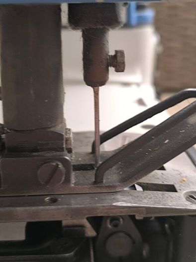 Fischbein Empress Series Model 100 Industrial Bag Closing Sewing Head