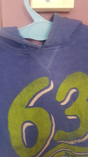 4-5 years old hoodies .7 e each