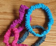 New - 4 Hair ponies - E