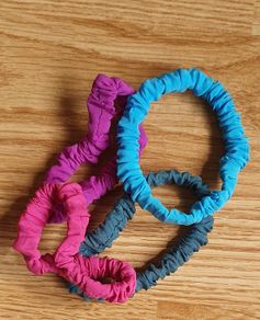 New - 4 Hair ponies - E