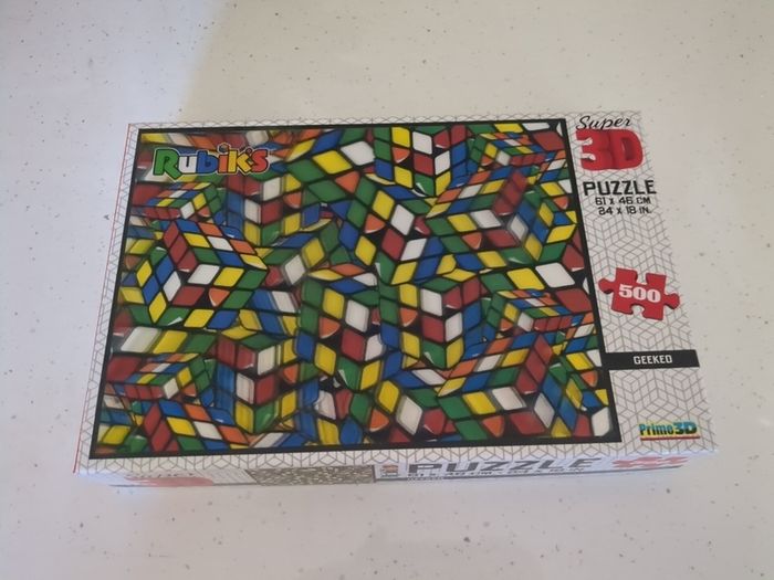 500 piece Rubik's Cube 3D puzzle