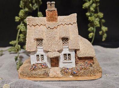 VINTAGE Collectible Lilliput Lane "Clare Cottage" 1985