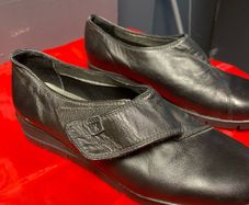 Ladies New Black Leather Shoes