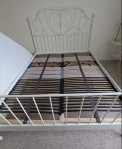 2 x Beautiful Matching Very Sturdy White Metal 4Ft 6 Double Bed Frames - Can Deliver