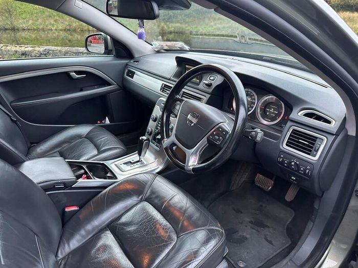 Volvo V70 2012