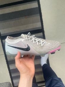 Nike football boots size 6 UK