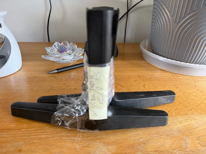 samsung TV stand/legs