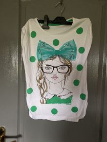 girls tshirt