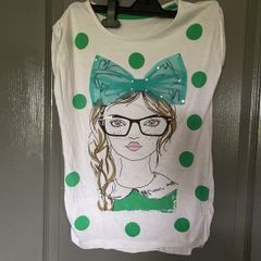 girls tshirt