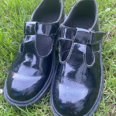 dr martens shoes