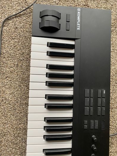 Komplete Kontrol A61