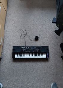 Electric Keyboard