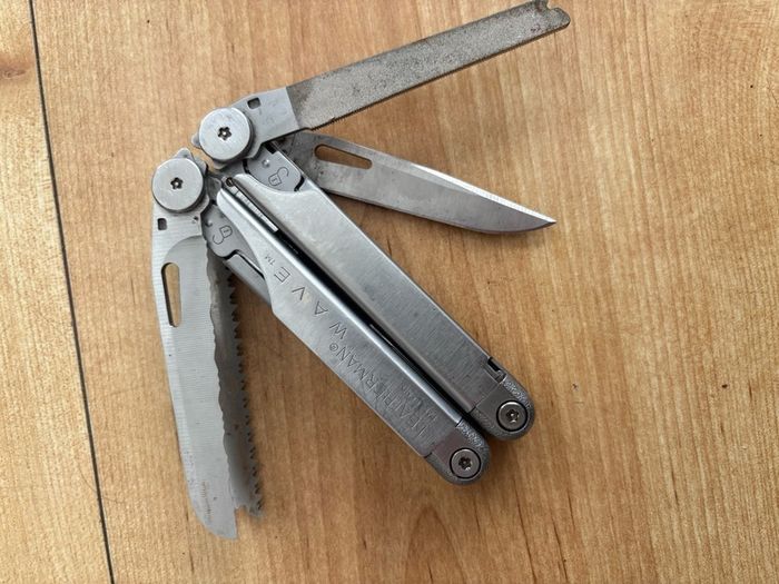 leatherman original slim wave pliers USA made multitool