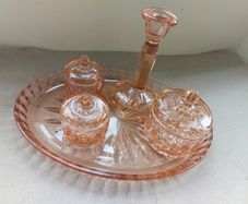 Pink glass Dressing table vanity set