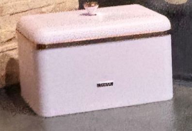 Kitchen bread bin