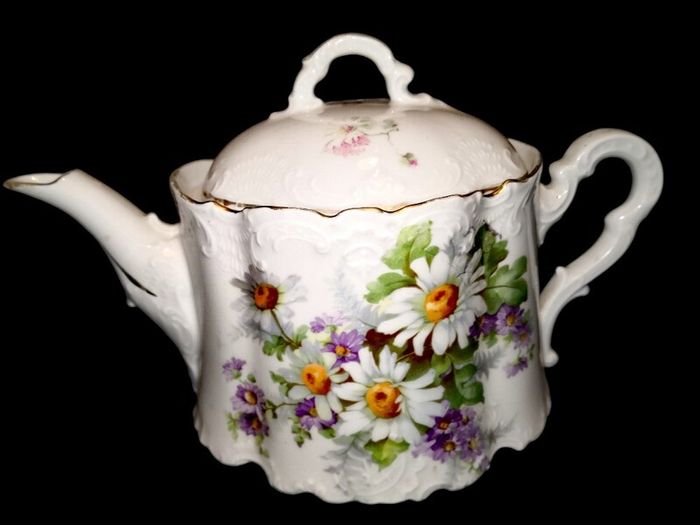 1800s rare large porcelain teapot