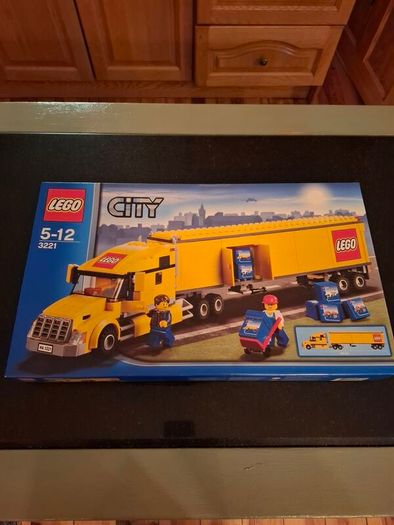 Lego City Cargo Truck 3221