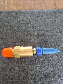 Balloon gas valve