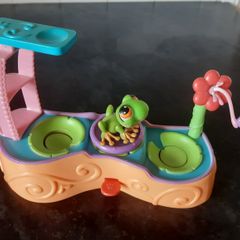 Littlest Pet Shop Leapin Lagoon Playset