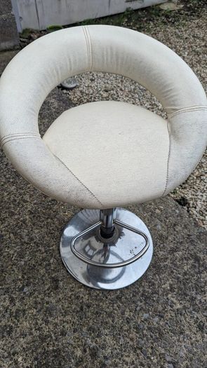 stool