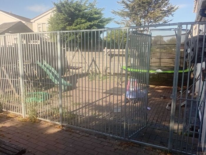 dog run fencing panels