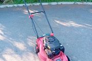 Sovereign lawnmower