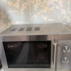 Hinari Microwave oven