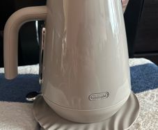 DeLonghi  Kettle 1,7 l